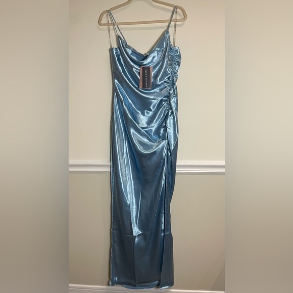 Sachin & Babi Jennings Ruched Hammered Satin Side-Slit Gown in Milky Blue - Picture 6 of 11
